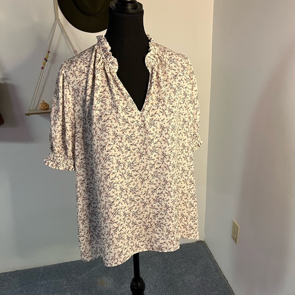 Everleigh Floral Blouse - Picture 3 of 5